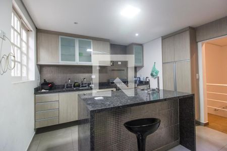 Casa de condomínio à venda com 420m², 7 quartos e 4 vagasCozinha