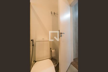 Casa de condomínio à venda com 420m², 7 quartos e 4 vagasBanheiro da Suíte 2