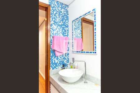 Apartamento à venda com 90m², 3 quartos e 1 vaga Apartamento à venda com 90m², 3 quartos e 1 vagaBanheiro