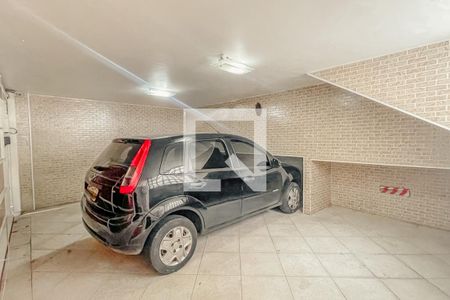 Casa à venda com 200m², 3 quartos e 3 vagas Casa à venda com 200m², 3 quartos e 3 vagasGaragem