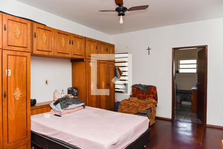 Casa à venda com 280m², 5 quartos e 1 vaga Casa à venda com 280m², 5 quartos e 1 vagaSuíte