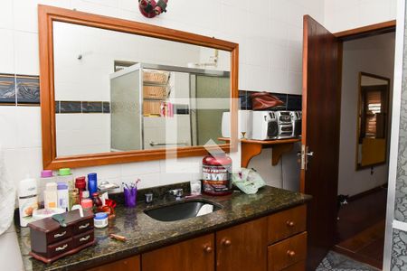 Casa à venda com 280m², 5 quartos e 1 vaga Casa à venda com 280m², 5 quartos e 1 vagaBanheiro da Suíte