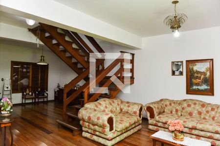 Sala de casa à venda com 5 quartos, 280m² em Jardim Itu, Porto Alegre