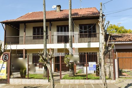 Casa à venda com 280m², 5 quartos e 1 vaga Casa à venda com 280m², 5 quartos e 1 vagaFachada da Casa