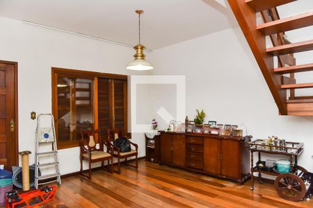 Sala de casa à venda com 5 quartos, 280m² em Jardim Itu, Porto Alegre