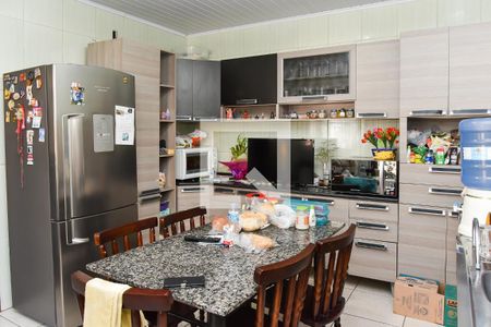 Casa à venda com 280m², 5 quartos e 1 vaga Casa à venda com 280m², 5 quartos e 1 vagaCozinha