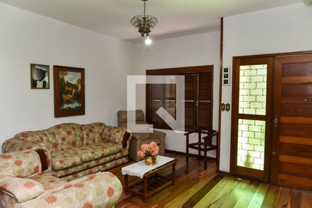 Sala de casa à venda com 5 quartos, 280m² em Jardim Itu, Porto Alegre