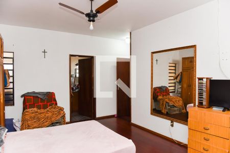 Casa à venda com 280m², 5 quartos e 1 vaga Casa à venda com 280m², 5 quartos e 1 vagaSuíte