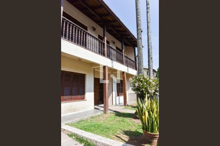 Casa à venda com 280m², 5 quartos e 1 vaga Casa à venda com 280m², 5 quartos e 1 vagaFachada da Casa