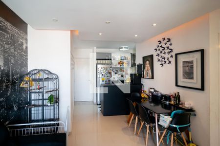 Sala de apartamento à venda com 2 quartos, 64m² em Jardim Aeroporto, São Paulo