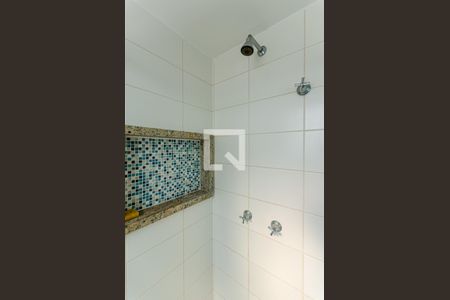 Banheiro da Suíte 1 de apartamento para alugar com 2 quartos, 70m² em Vital Brasil, Niterói