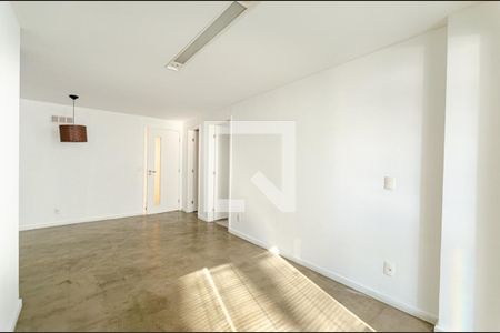 Sala de apartamento à venda com 2 quartos, 70m² em Vital Brasil, Niterói