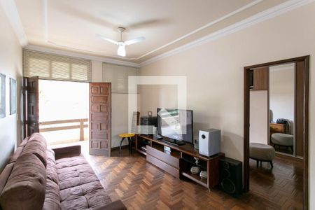 Casa à venda com 290m², 5 quartos e 3 vagasSala de Estar