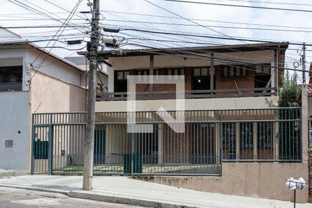 Casa à venda com 290m², 5 quartos e 3 vagasFachada