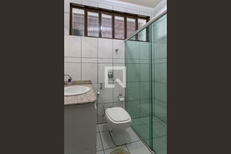 Casa à venda com 290m², 5 quartos e 3 vagasBanheiro da Suíte 1