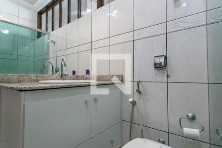 Casa à venda com 290m², 5 quartos e 3 vagasBanheiro da Suíte 1