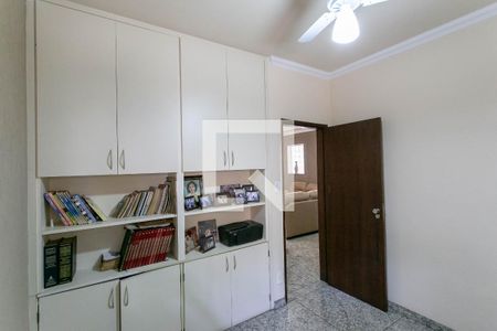 Casa à venda com 290m², 5 quartos e 3 vagasEscritório