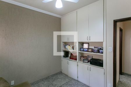 Casa à venda com 290m², 5 quartos e 3 vagasEscritório