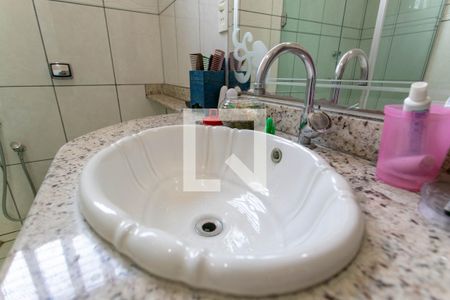 Casa à venda com 290m², 5 quartos e 3 vagasBanheiro Social