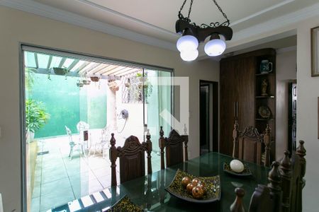 Casa à venda com 290m², 5 quartos e 3 vagasSala de Jantar