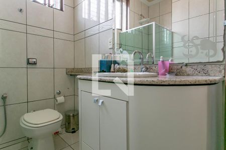 Casa à venda com 290m², 5 quartos e 3 vagasBanheiro Social