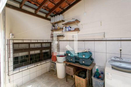 Casa à venda com 290m², 5 quartos e 3 vagasLavanderia