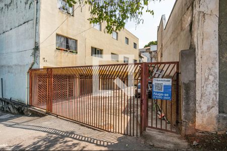 Casa de condomínio à venda com 70m², 2 quartos e 1 vagaFachada
