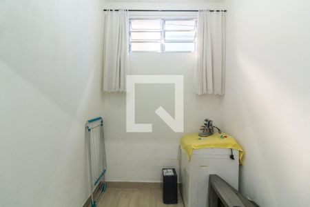 Casa à venda com 225m², 6 quartos e 2 vagas Casa à venda com 225m², 6 quartos e 2 vagasQuarto 2