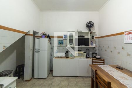 Casa à venda com 225m², 6 quartos e 2 vagas Casa à venda com 225m², 6 quartos e 2 vagasCozinha 1