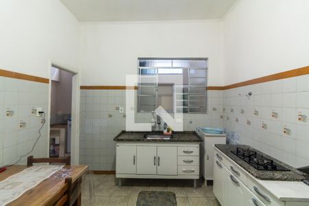 Casa à venda com 225m², 6 quartos e 2 vagas Casa à venda com 225m², 6 quartos e 2 vagasCozinha 1
