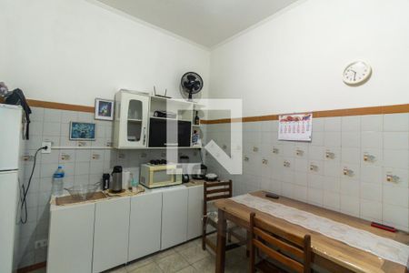 Casa à venda com 225m², 6 quartos e 2 vagas Casa à venda com 225m², 6 quartos e 2 vagasCozinha 1