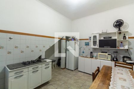 Casa à venda com 225m², 6 quartos e 2 vagas Casa à venda com 225m², 6 quartos e 2 vagasCozinha 1