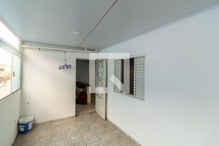 Casa à venda com 225m², 6 quartos e 2 vagas Casa à venda com 225m², 6 quartos e 2 vagasÁrea de serviço - casa 1