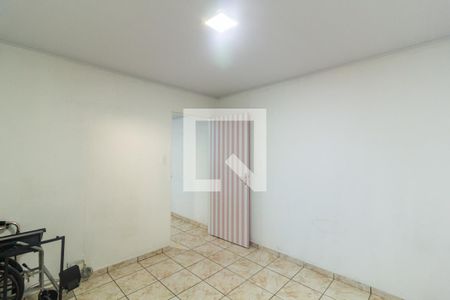 Casa à venda com 225m², 6 quartos e 2 vagas Casa à venda com 225m², 6 quartos e 2 vagasQuarto 4