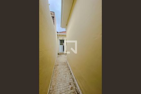 Casa para alugar com 300m², 3 quartos e 2 vagasCorredor