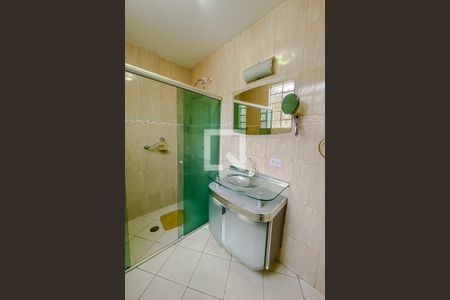 Casa para alugar com 300m², 3 quartos e 2 vagasBanheiro da Suite