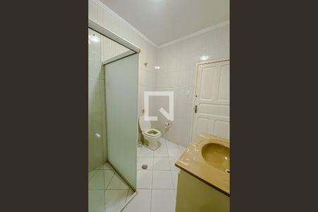 Casa para alugar com 300m², 3 quartos e 2 vagasBanheiro