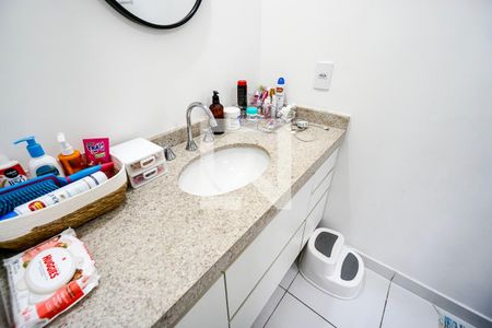 Apartamento à venda com 103m², 3 quartos e 2 vagas Apartamento à venda com 103m², 3 quartos e 2 vagasBanheiro da suíte