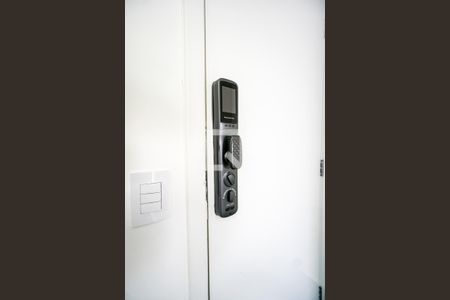 Apartamento à venda com 103m², 3 quartos e 2 vagas Apartamento à venda com 103m², 3 quartos e 2 vagasFechadura eletrônica