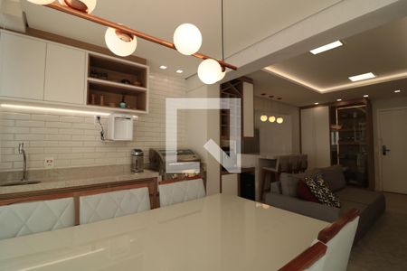 Apartamento à venda com 80m², 3 quartos e 3 vagasVaranda 