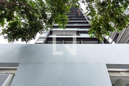 Studio para alugar com 30m², 1 quarto e 1 vaga Studio para alugar com 30m², 1 quarto e 1 vagaFachada