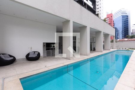 Studio para alugar com 30m², 1 quarto e 1 vaga Studio para alugar com 30m², 1 quarto e 1 vagaÁrea comum - Piscina