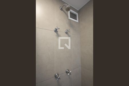 Studio para alugar com 30m², 1 quarto e 1 vaga Studio para alugar com 30m², 1 quarto e 1 vagaBanheiro