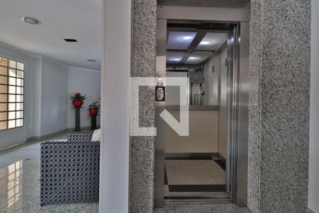 Apartamento à venda com 43m², 1 quarto e 1 vagaElevador