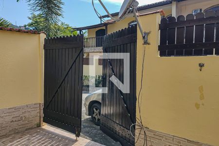 Casa à venda com 120m², 2 quartos e 2 vagas Casa à venda com 120m², 2 quartos e 2 vagasfrente da casa