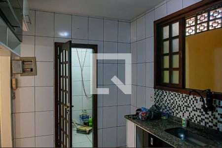 Casa à venda com 120m², 2 quartos e 2 vagas Casa à venda com 120m², 2 quartos e 2 vagascozinha