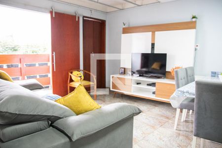Sala de casa à venda com 1 quarto, 300m² em Parque Edu Chaves, São Paulo