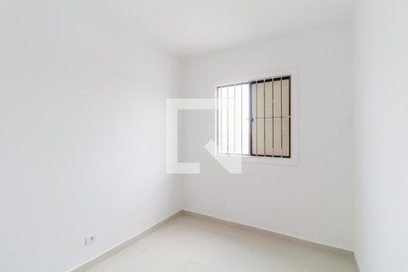 Quarto 2 de apartamento para alugar com 2 quartos, 50m² em Vila Santa Maria, Poá
