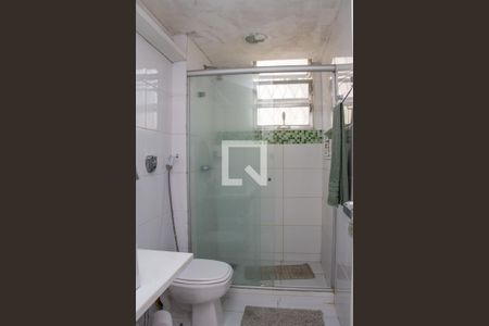 Banheiro de apartamento para alugar com 2 quartos, 70m² em Lins de Vasconcelos, Rio de Janeiro