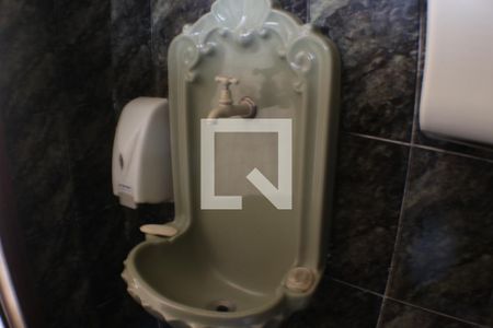 Casa de condomínio à venda com 490m², 5 quartos e 3 vagasLavabo